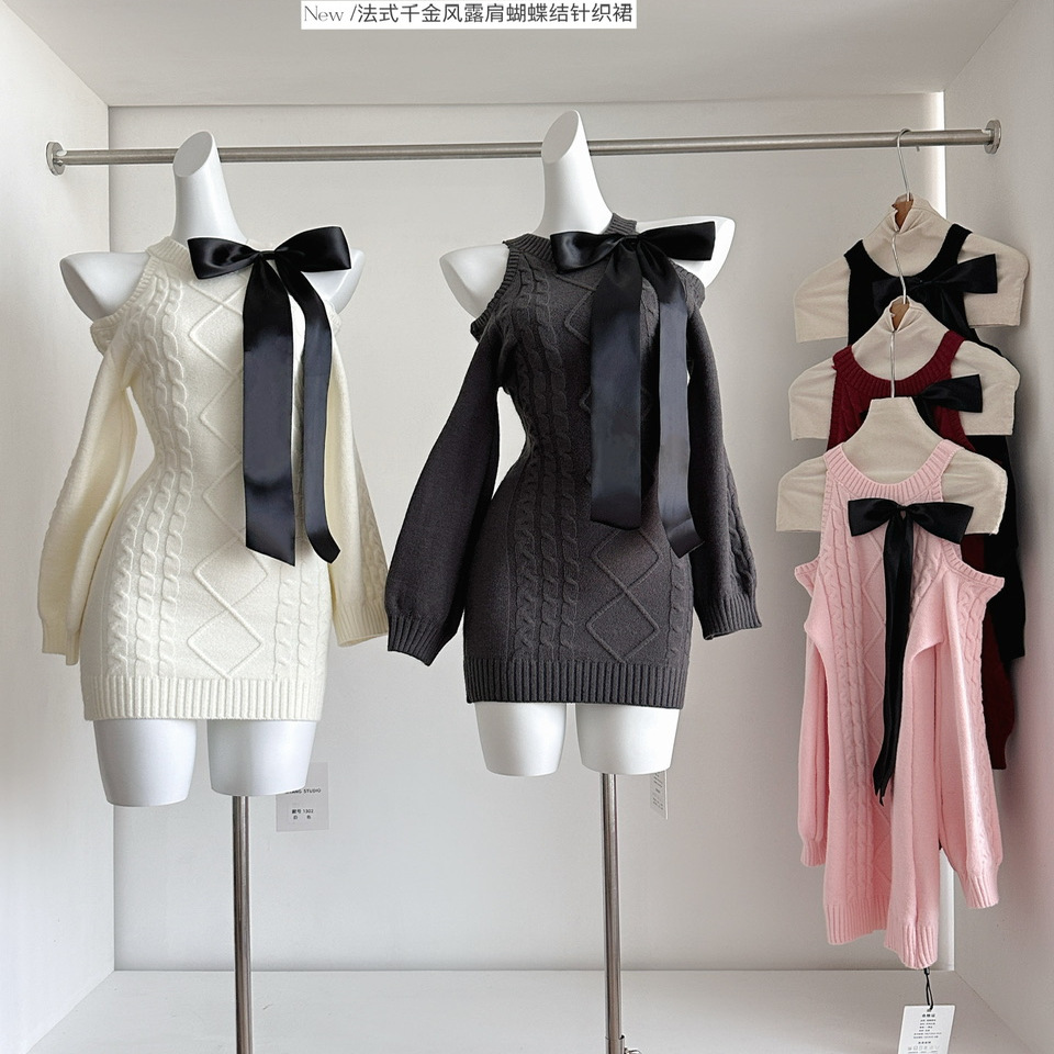 蝴蝶结绑带露肩长袖针织连衣裙