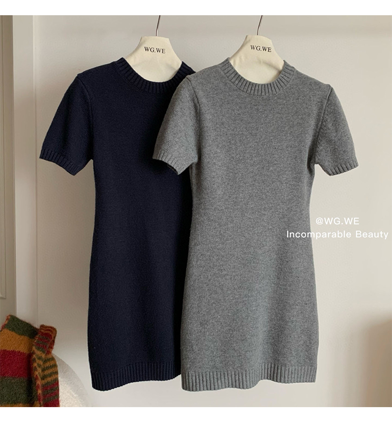 纯色圆领短袖针织连衣裙女装