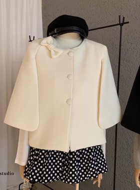 日系毛呢斗篷短外套女秋冬法式高级感短款气质小香风披肩加厚上衣