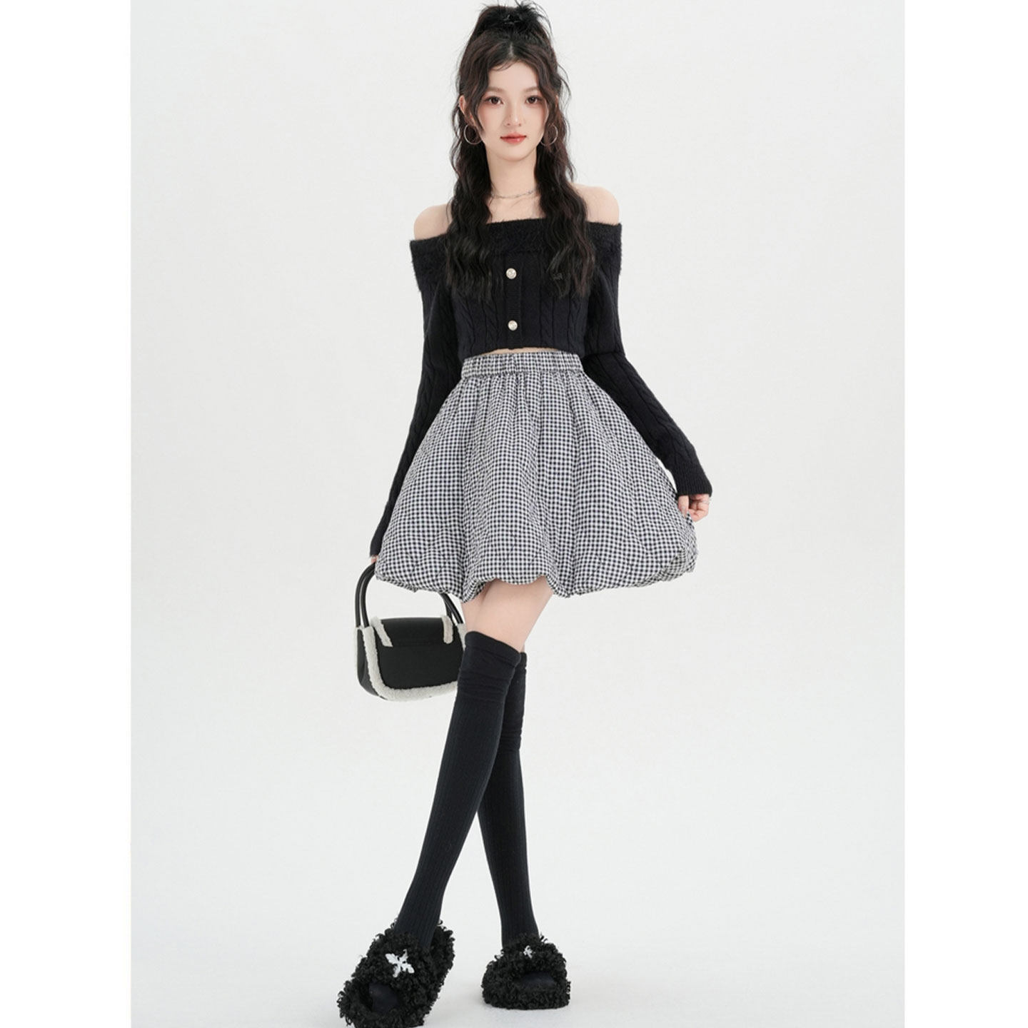 2026春季新款显瘦夹棉花苞裙超好看黑色显瘦梨形短裙格子半身裙子,女装/女士精品,半身裙,淘宝优惠券,粉丝福利购,淘宝优惠卷