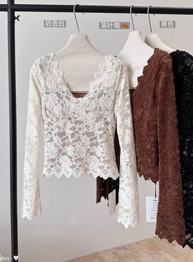 磨毛v领带胸垫长袖蕾丝打底衫女秋冬性感短款修身加厚T恤内搭上衣