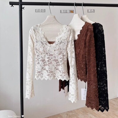 磨毛v领带胸垫长袖蕾丝打底衫女