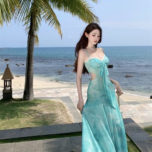 度假风印花吊带连衣裙女夏季 性感气质海边沙滩长裙 新款