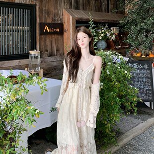 收腰洋气A字裙 中长款 实拍实价 别致流苏镂空蕾丝吊带连衣裙女夏季