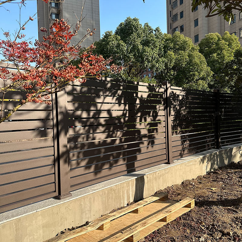 陆庆铝艺花园围栏加密