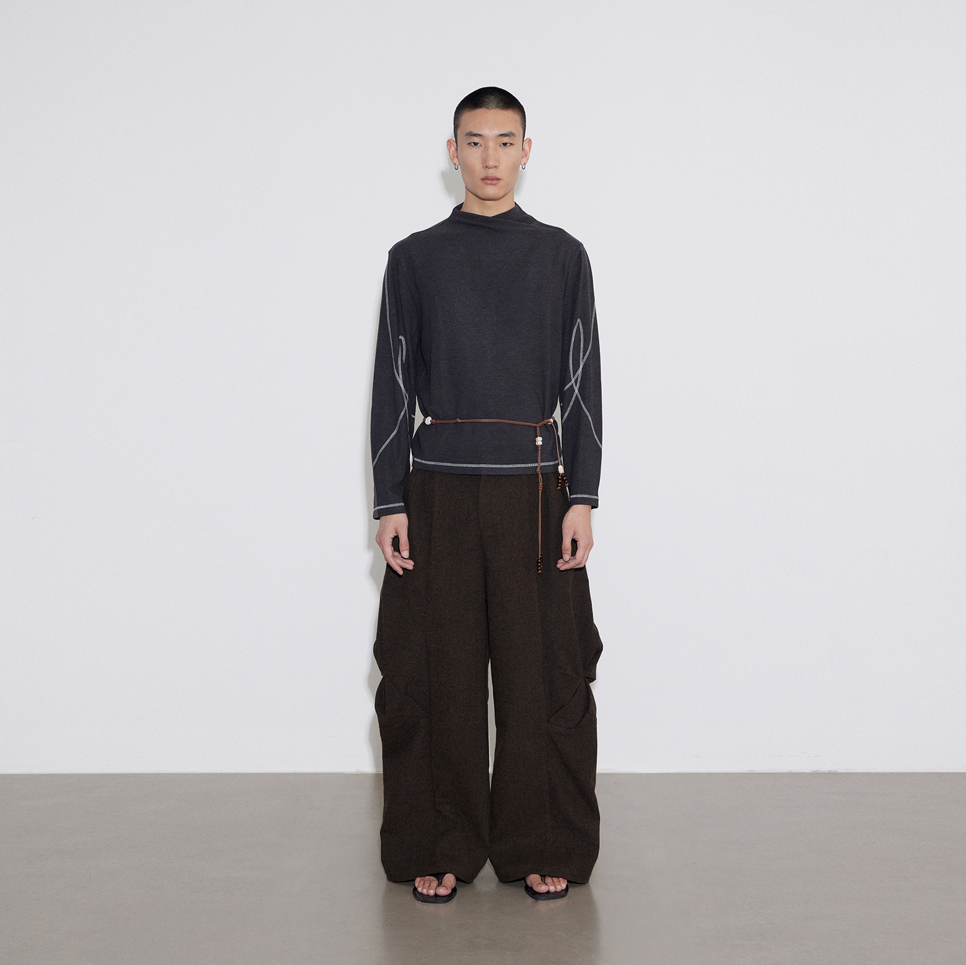 SoleMass Slanted collar 斜领明线针织长袖 针织上衣 褶皱领口