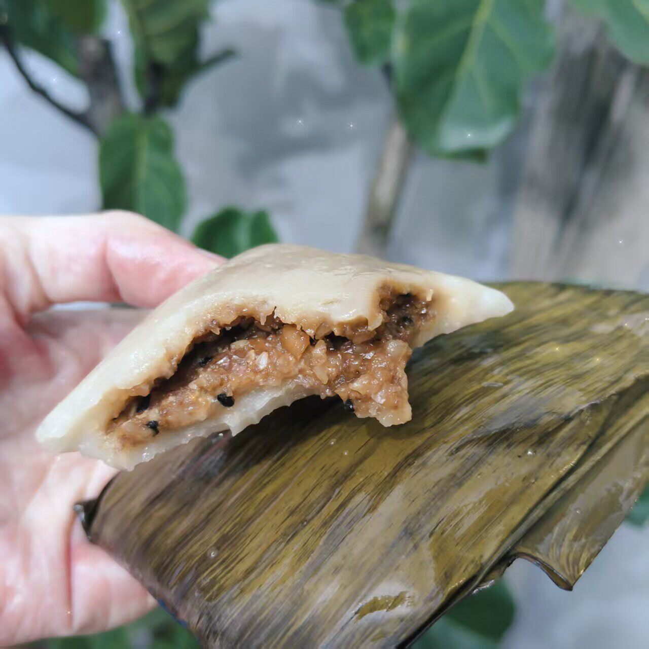 新日期怀集手工现做红糖糍粑芭蕉叶艾叶蕉叶糯米新鲜传统芝麻花生