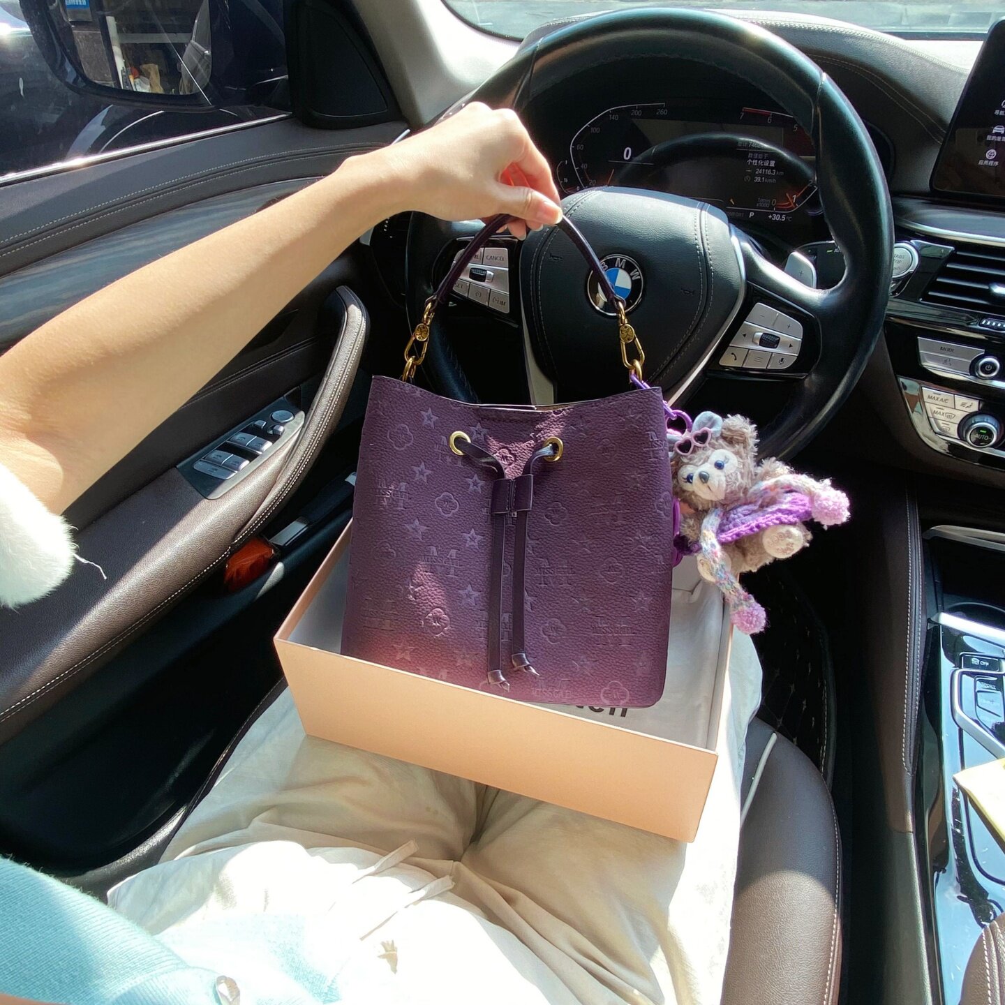 香港专柜高级感紫色压纹菜篮子水桶包包2025新款复古轻奢手提拎包,箱包皮具/热销女包/男包,水桶包,淘宝优惠券,粉丝福利购,淘宝优惠卷