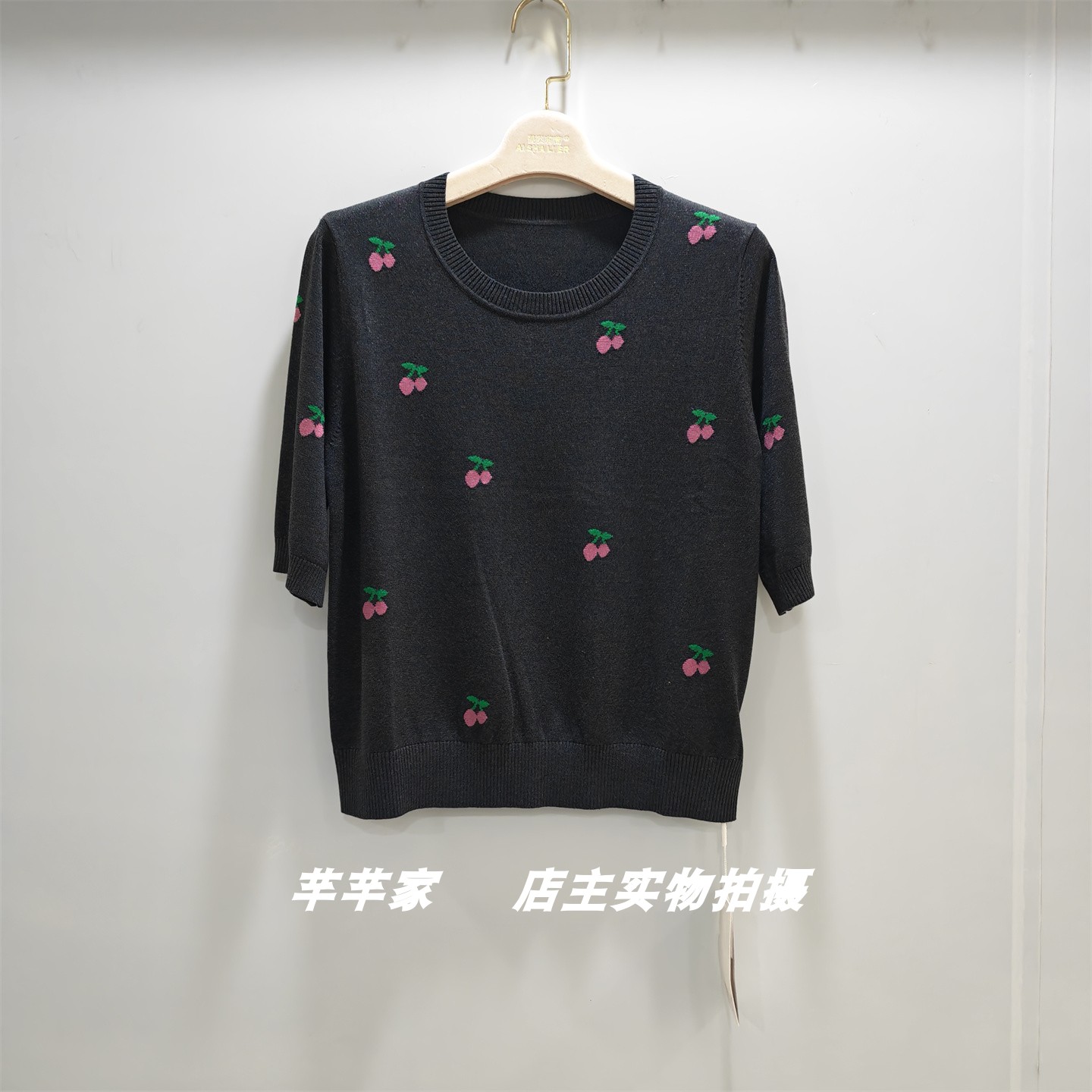薇季诗WJS7191莱赛尔女针织衫2026秋季圆领中袖樱桃亮丝套头上衣