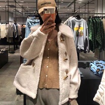 HM UR BIRD秋冬羊羔毛甜美牛角扣翻领短外套女小个子YL44S1EN2002