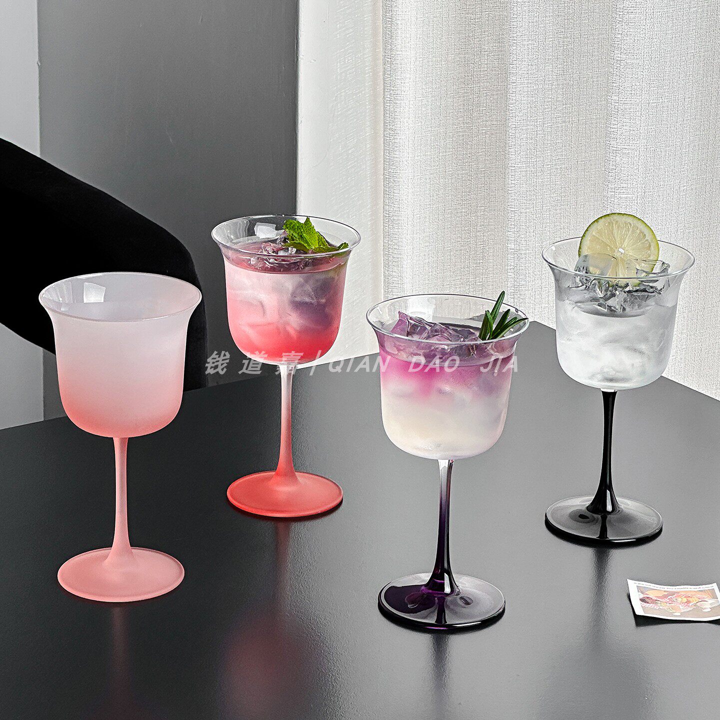 钱道嘉轻奢高颜值郁金香高脚杯