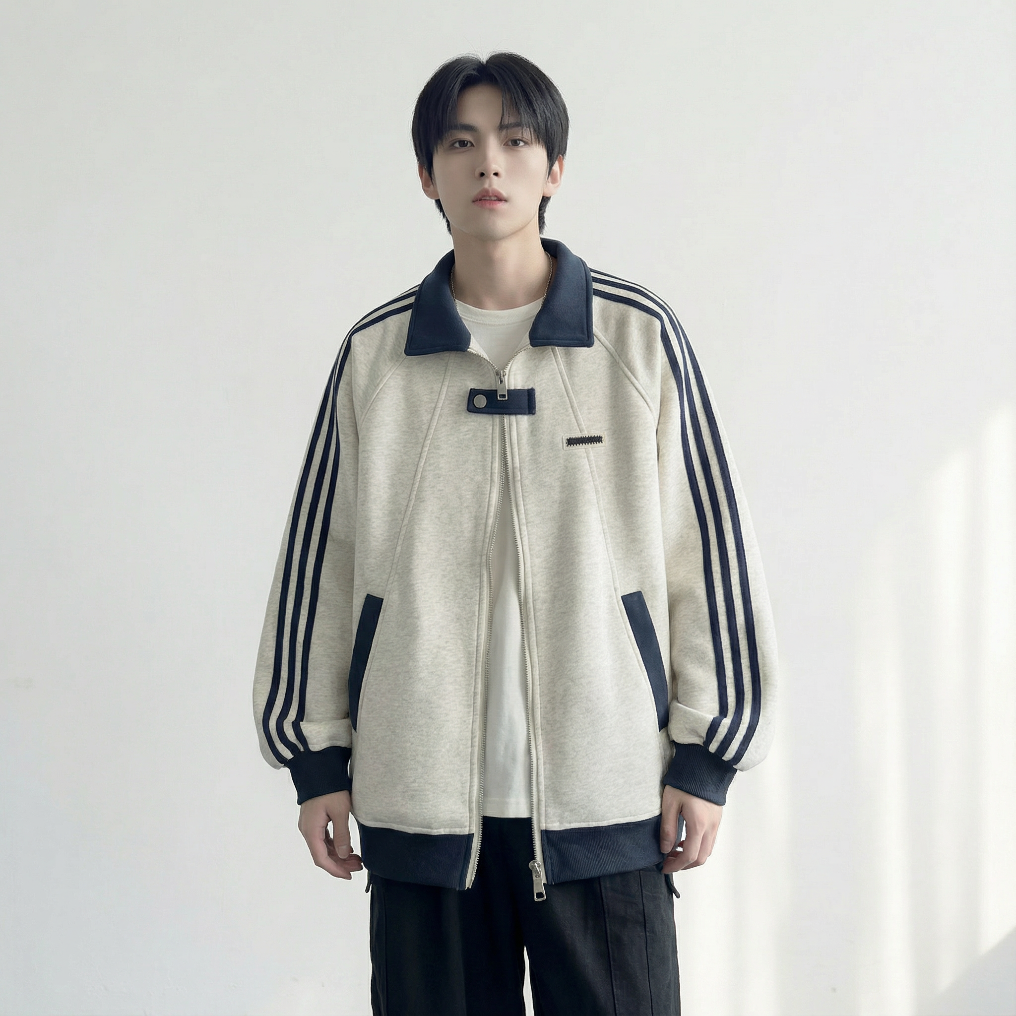 现货2026三条杠翻领夹克男宽松休闲运动外套现货R238-P68，男装夹克，星座1017