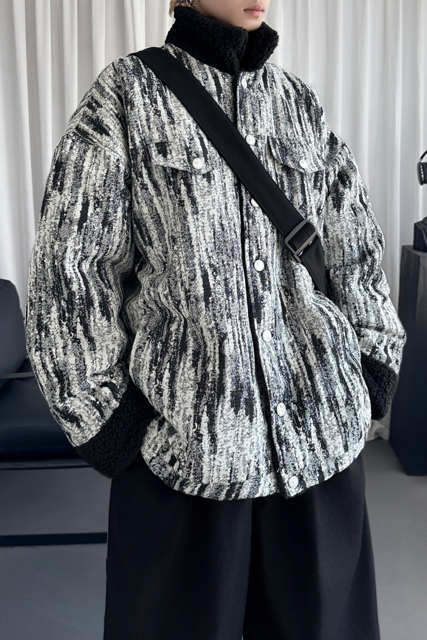 扎染做旧复古牛仔外套冬季加厚翻领羊羔毛撞色棉服D7603-P138,男装工装外套,星座1017