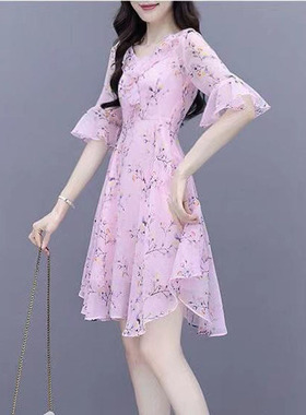 2026 women clothes夏季新款时尚收腰显瘦喇叭袖碎花裙子女减龄中