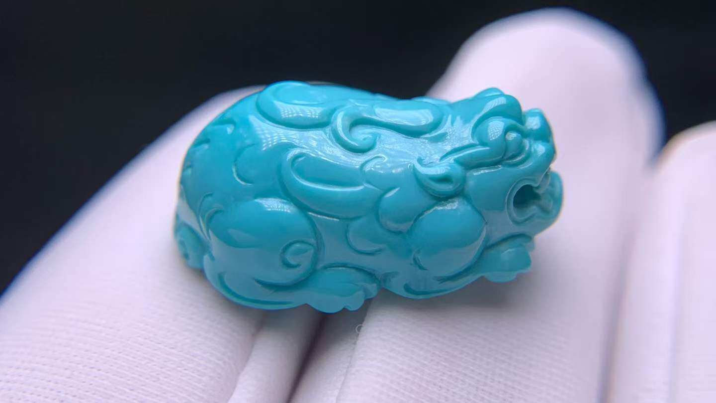 湖北十堰矿区天然原矿高瓷绿松石立体玉化雕刻貔貅吊坠挂件侧挂