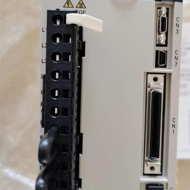 议价SGDV-5R5A20A安川驱动器全新原装质保一年询价