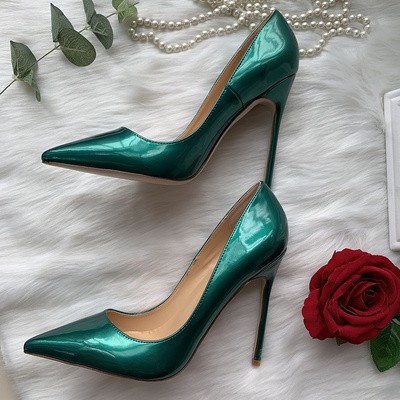 高贵典雅珠光孔雀绿搭配超细高跟