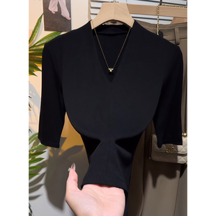 大码 V领中袖 显瘦百搭洋气时尚 t恤女2026早春新款 胖mm上衣潮 打底衫