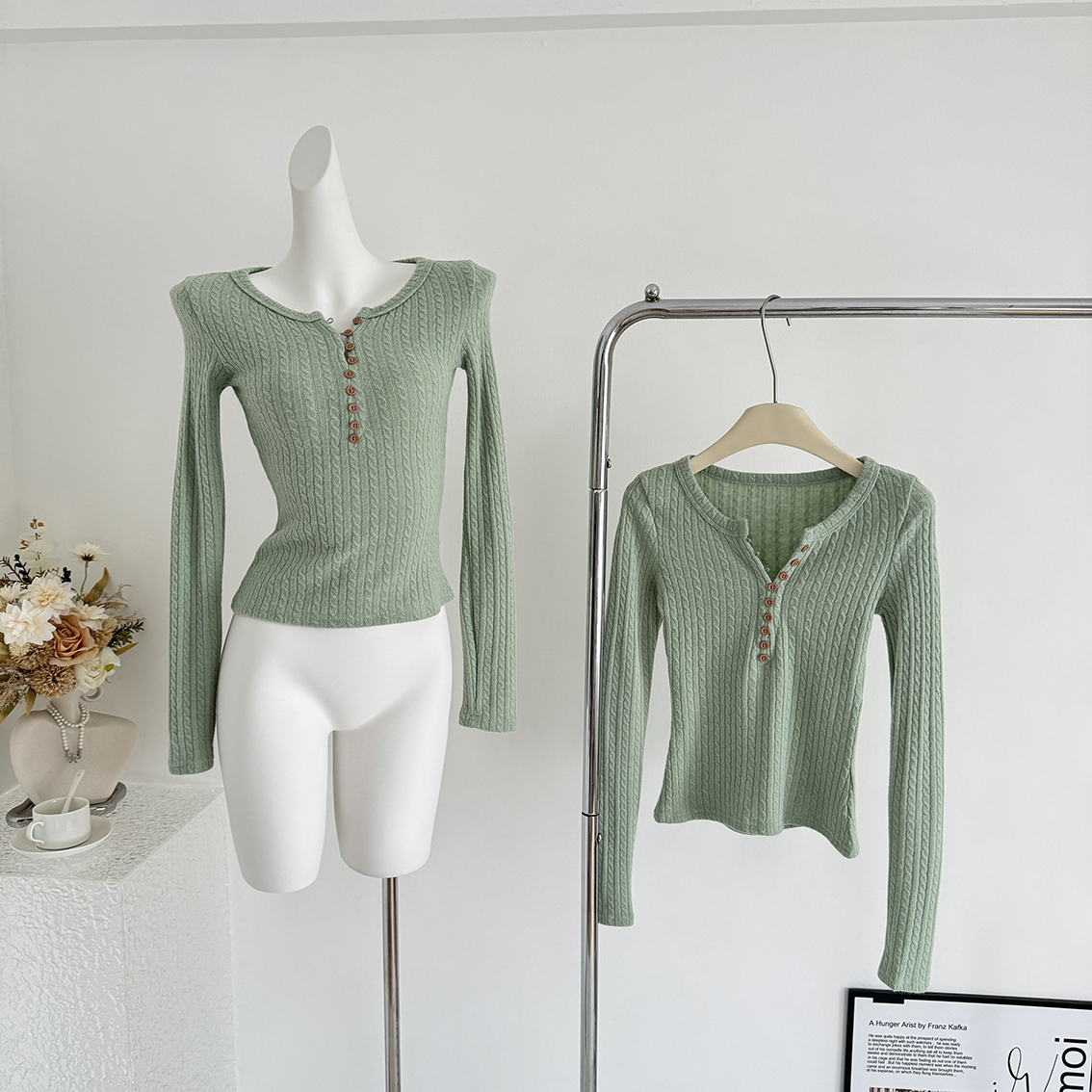 宋正恩复古绿色亨利领内搭针织打底衫女冬季新款巨好看毛衣小上衣