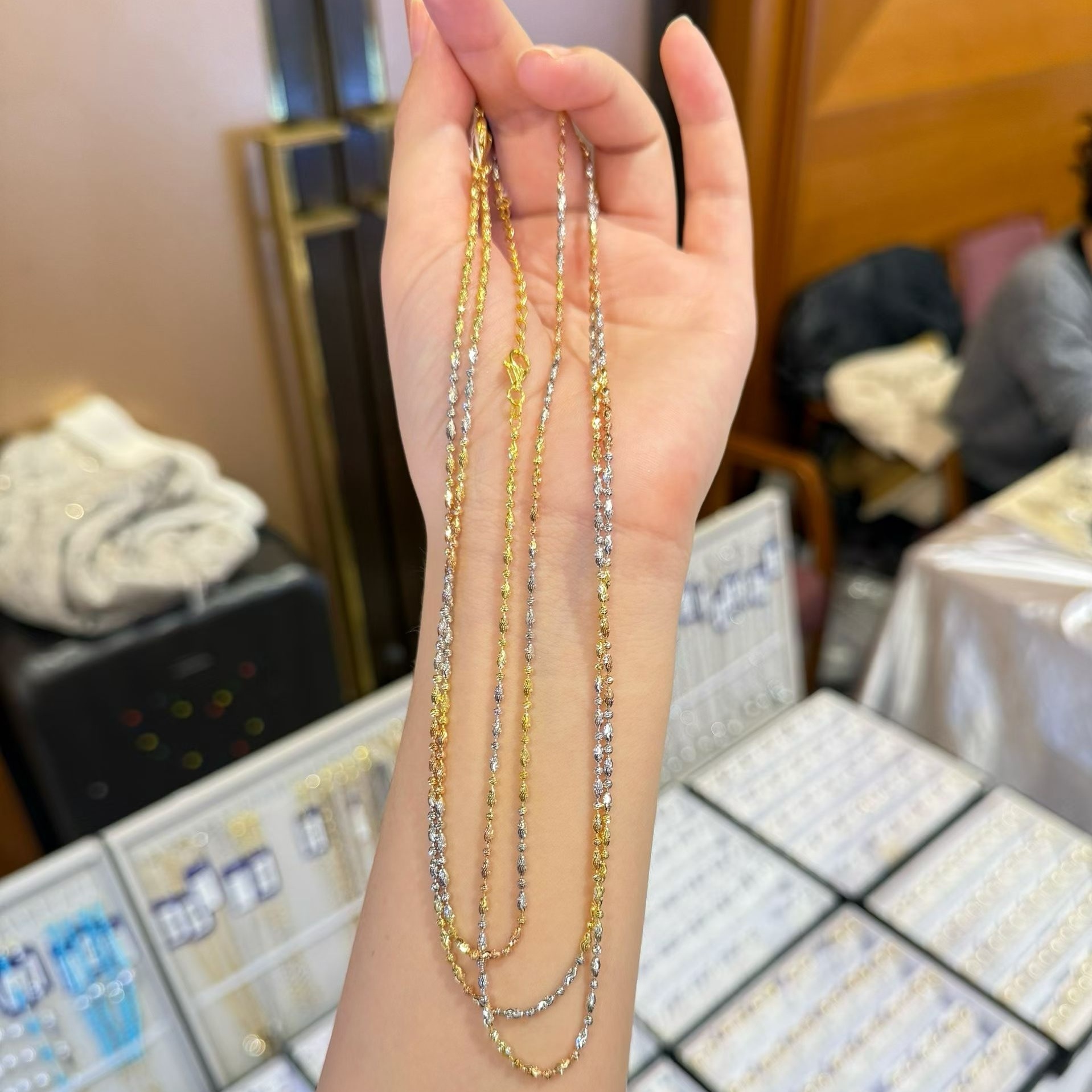 意大利银三色镭射爆闪项链 46cm 5.3g重 钻石般光彩闪耀