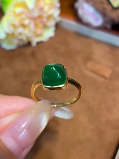 简约大方 式 艳绿色微油 款 18k金天然斯瓦特祖母绿戒指3.76克拉