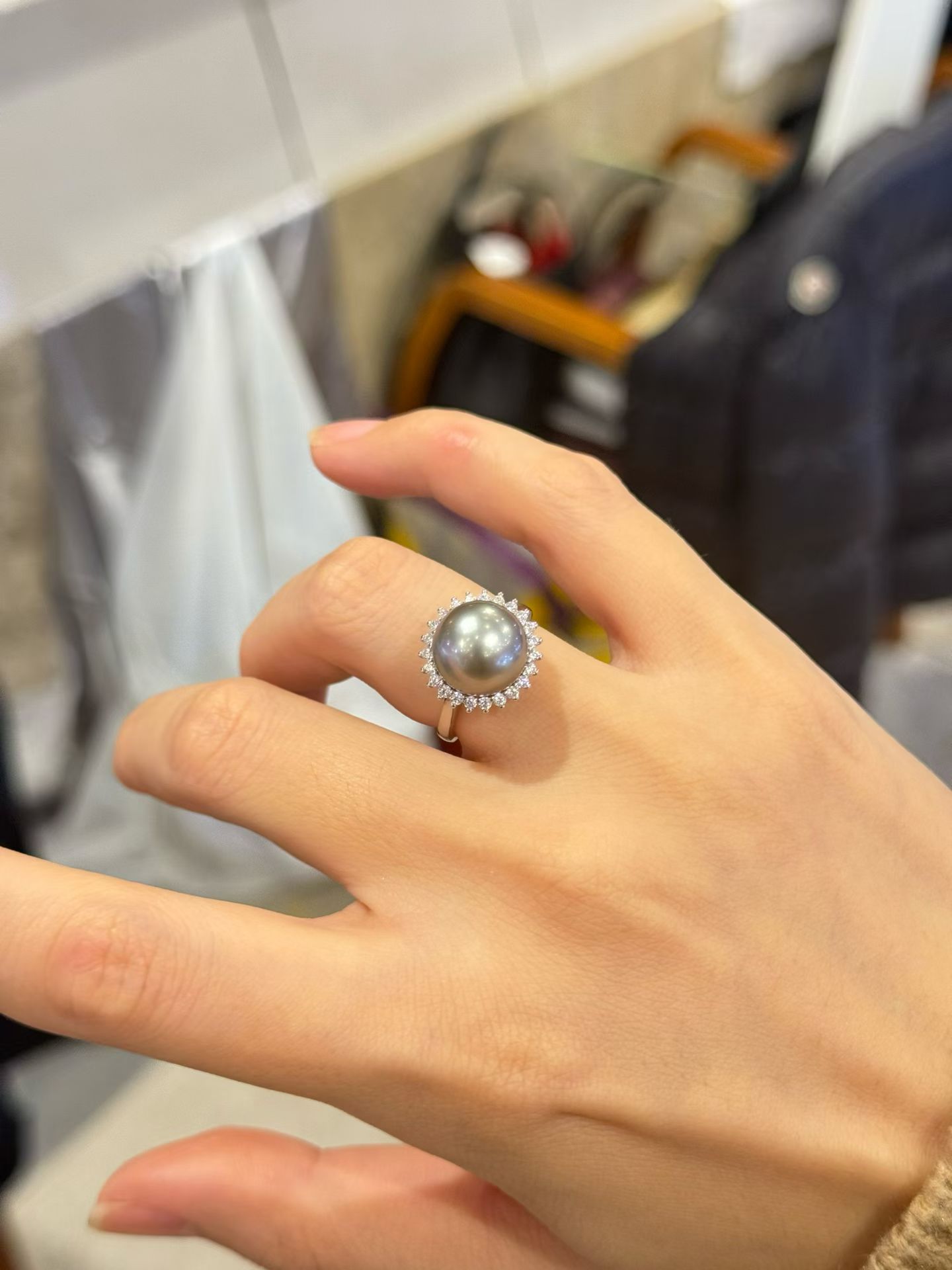 大溪地铂金灰太阳花戒指 11-12mm正圆 高级镜面珠光 显气质