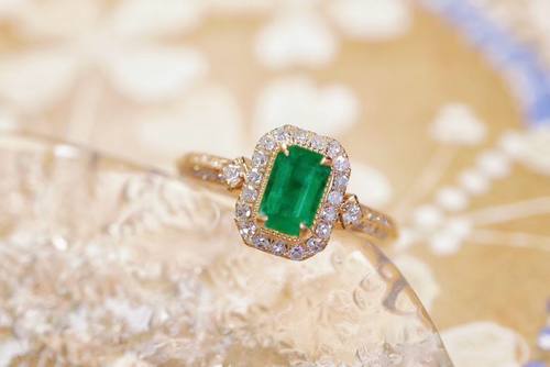 天然祖母绿戒指 木佐色 半克拉 18k金真钻镶嵌 精致时尚