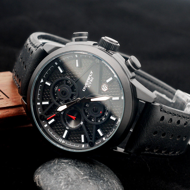 Черный с черным корпусом и черной поверхностью