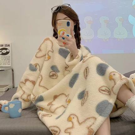 睡衣女士秋冬季款珊瑚绒家居服可爱法兰绒加绒加厚少女风韩版睡裙
