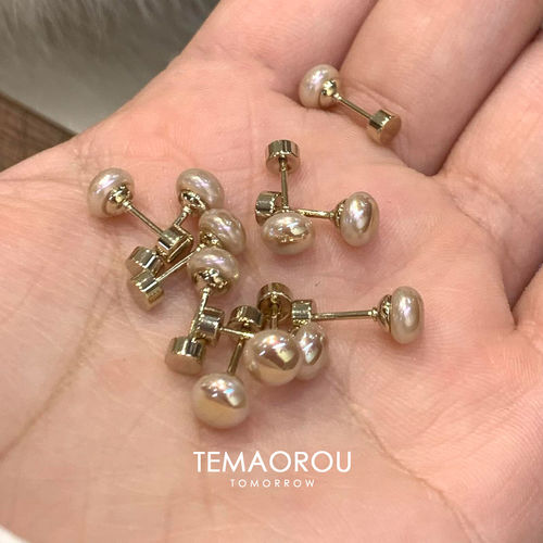 咖啡金仿珍珠耳骨钉女
