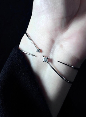 清冷感四芒星手镯女款