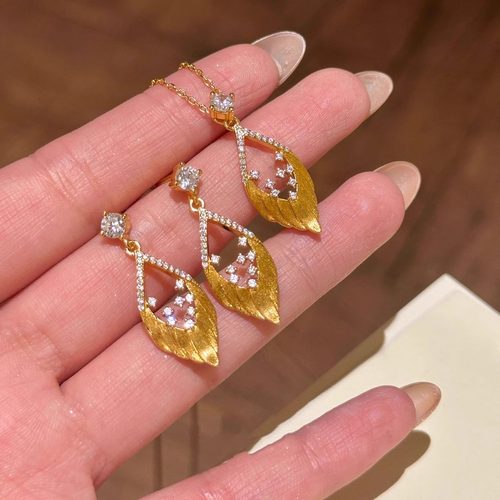 新中式碎钻拉丝金羽毛吊坠项链