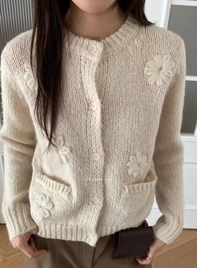 L少女 waitmore软糯高级感 立体花朵毛衣开衫女毛衣外套BW07025