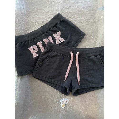 大码休闲美式字母遛弯超短裤女