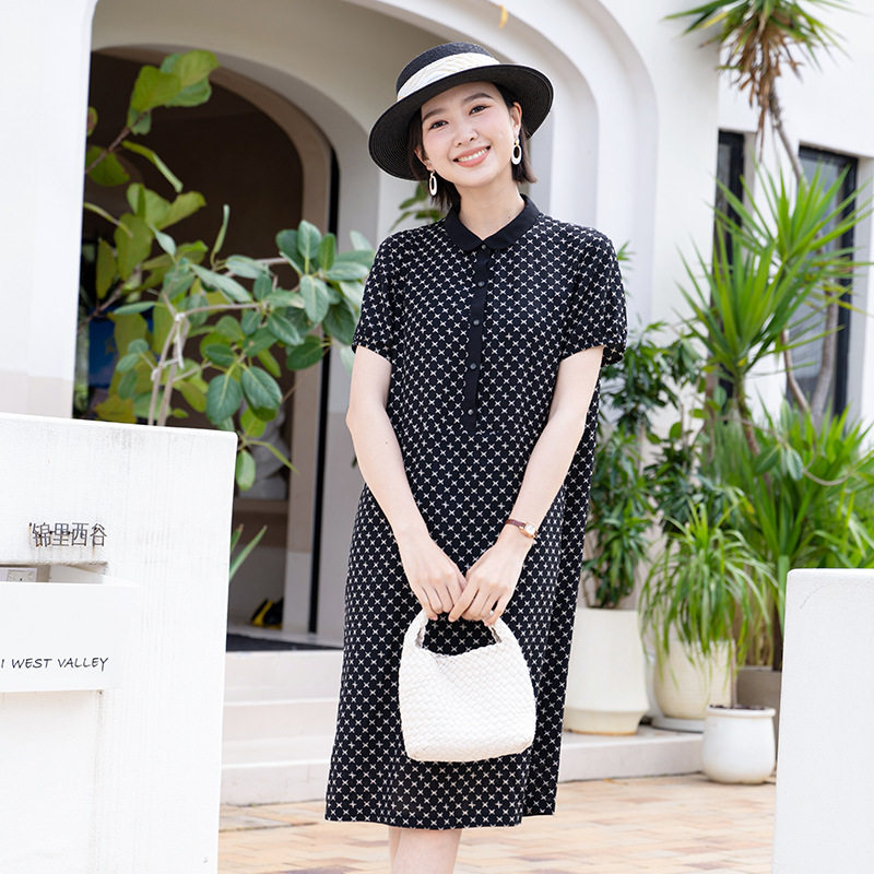 YUN韫夏季新款半开领波点连衣裙女中长款大码短袖宽松设计感裙子