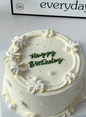 法式复古奶油白生日蛋糕 手工 DIY 仿真款搭配精致黑色蝴蝶结点缀