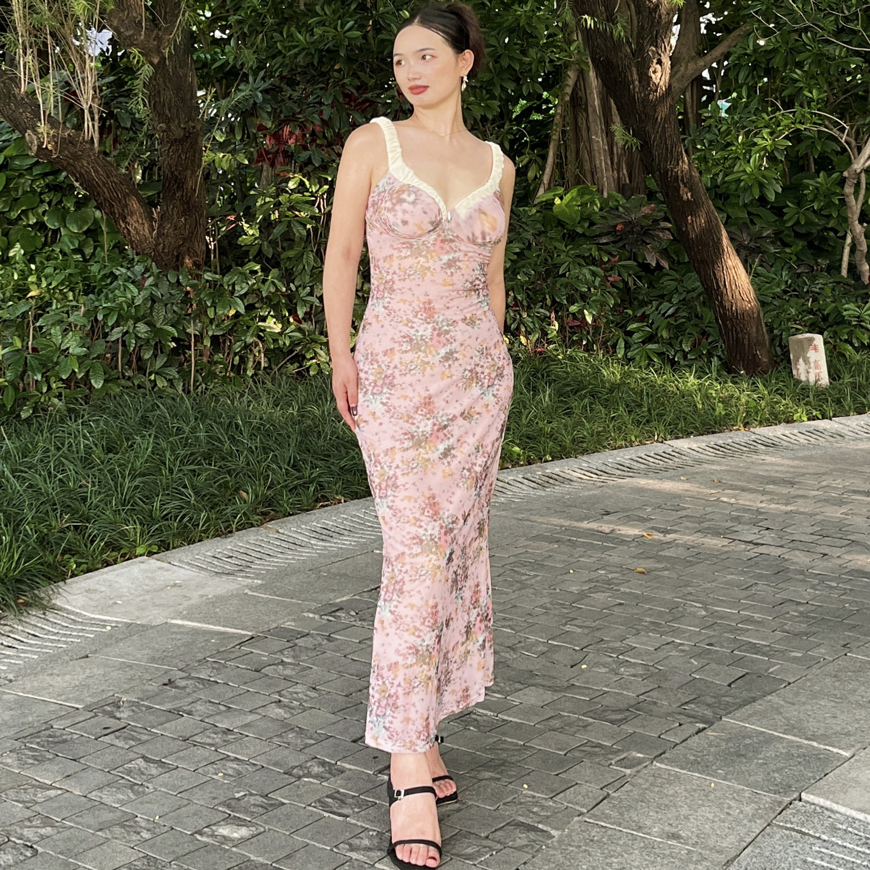 纯欲纯欲的奶油甜心辣妹连衣裙