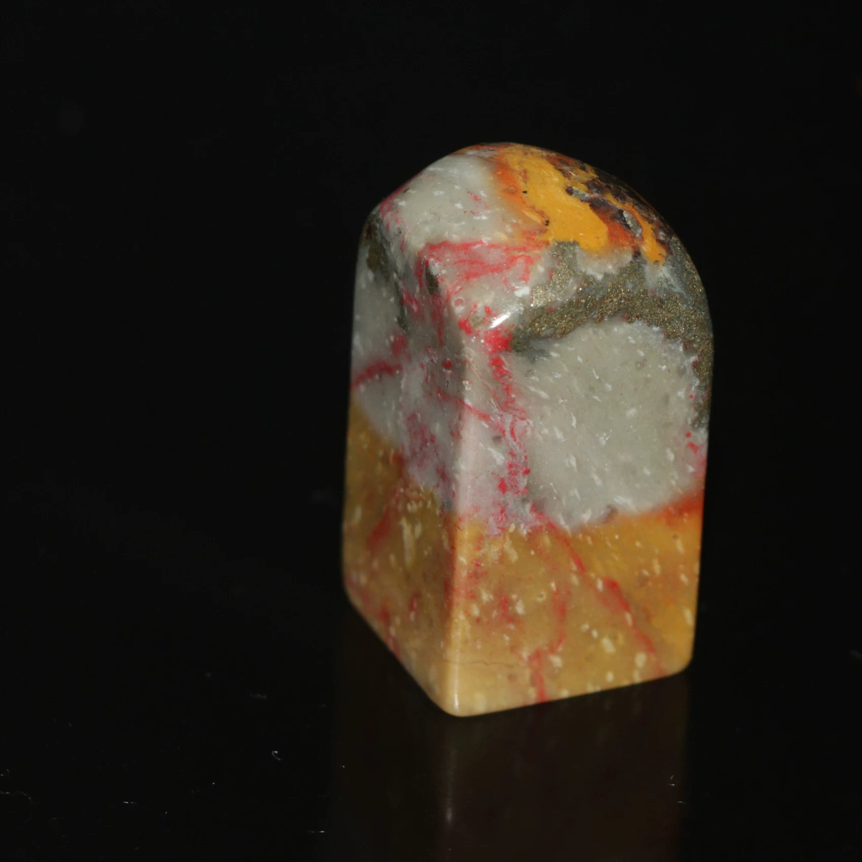 今古堂昌化鸡血石印章1.9&times;1.9书画落款姓名章篆刻专用老坑软底料