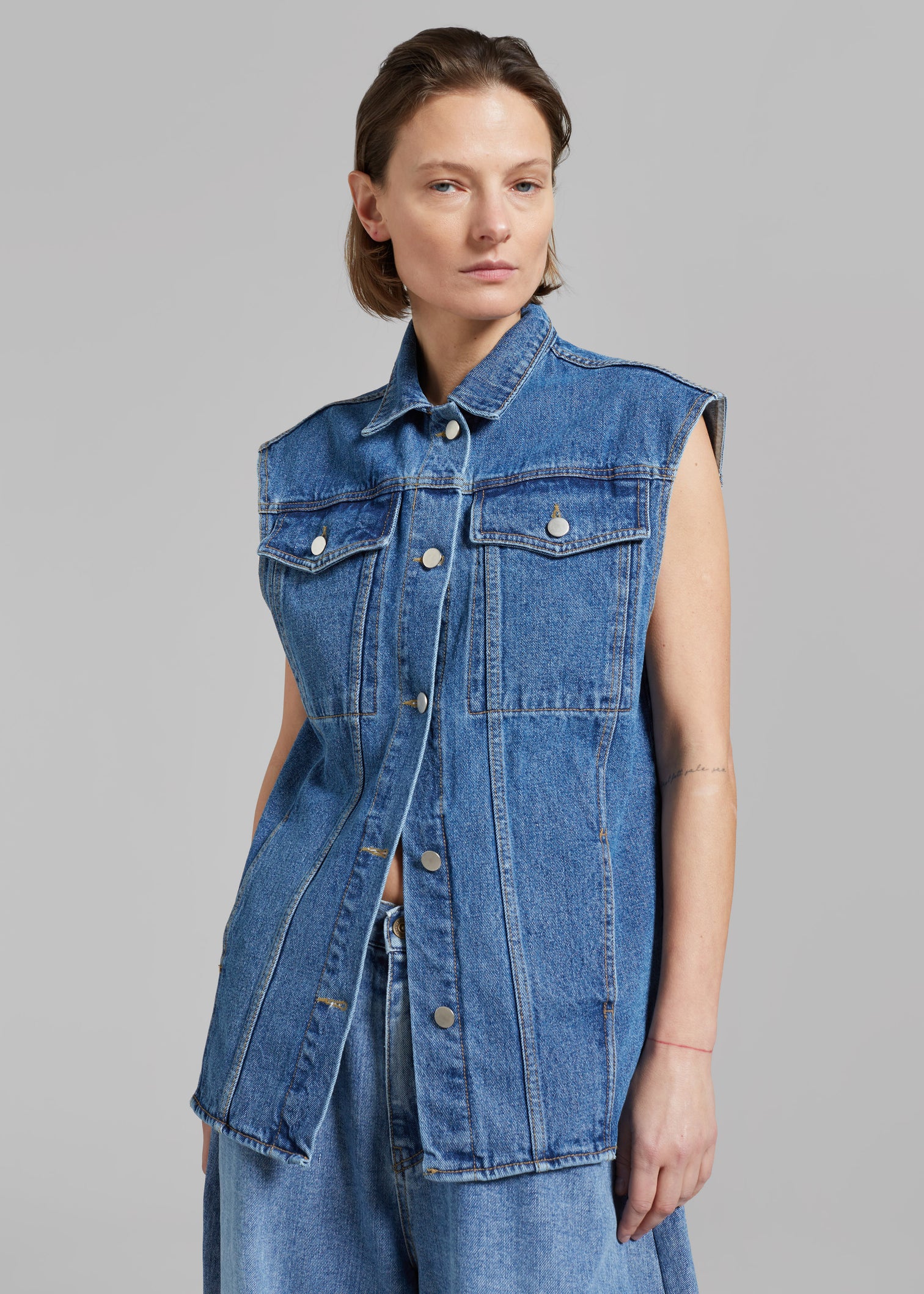 FrankieShop无袖立领牛仔马甲