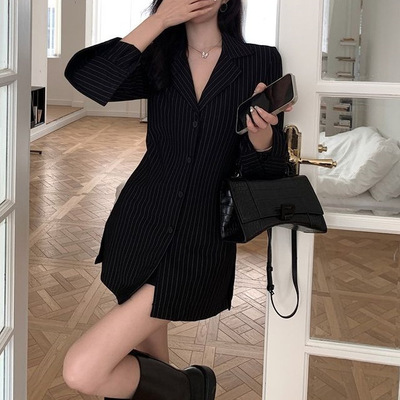 黑色条纹长袖衬衫春秋2026新款气质百搭修身收腰显瘦中长款上衣