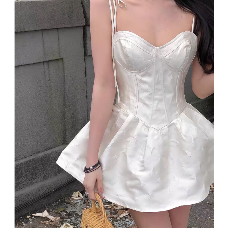 黛茗颜来白浮雕白天鹅帛带裙无袖吊带连衣裙芭蕾风收腰显瘦穿搭女