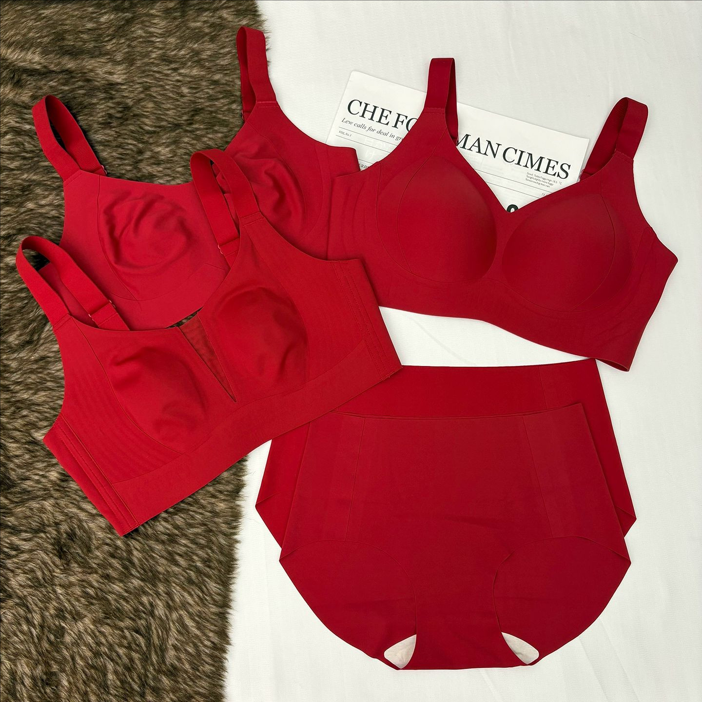 红色本命年无痕兔耳杯内衣女大胸显小防下垂收副乳无钢圈文胸套装