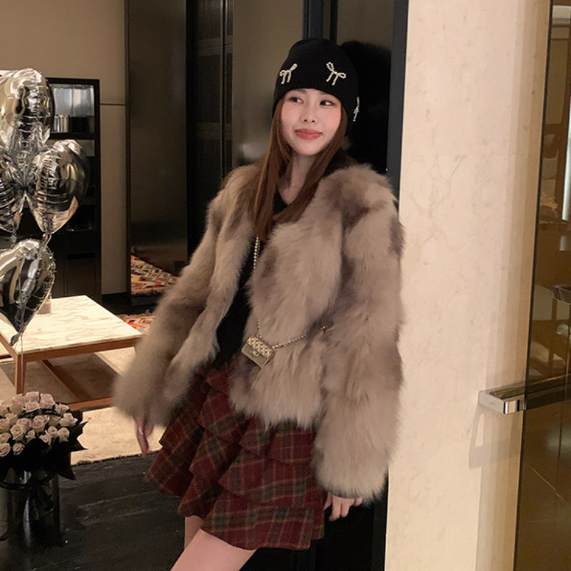 Realzz一甯章章 浪漫双色 晕染狐狸毛轻盈年轻感韩版环保皮草外套