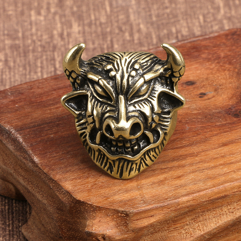 东北牛魔王戒：生肖牛气冲天