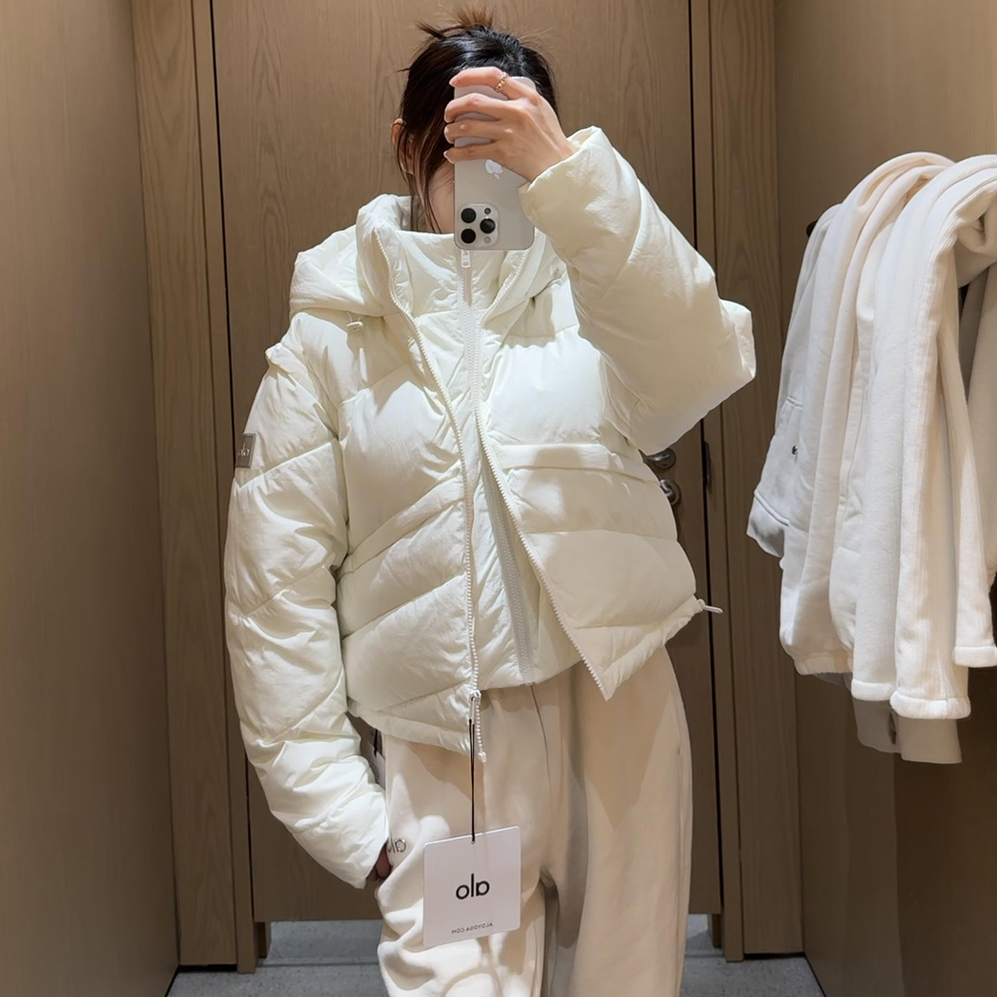 ALO冬季连帽短款假两件羽绒服
