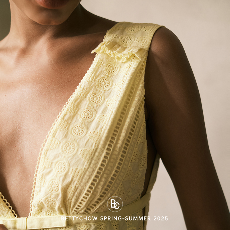 黄色棉质镂空刺绣公主连衣裙