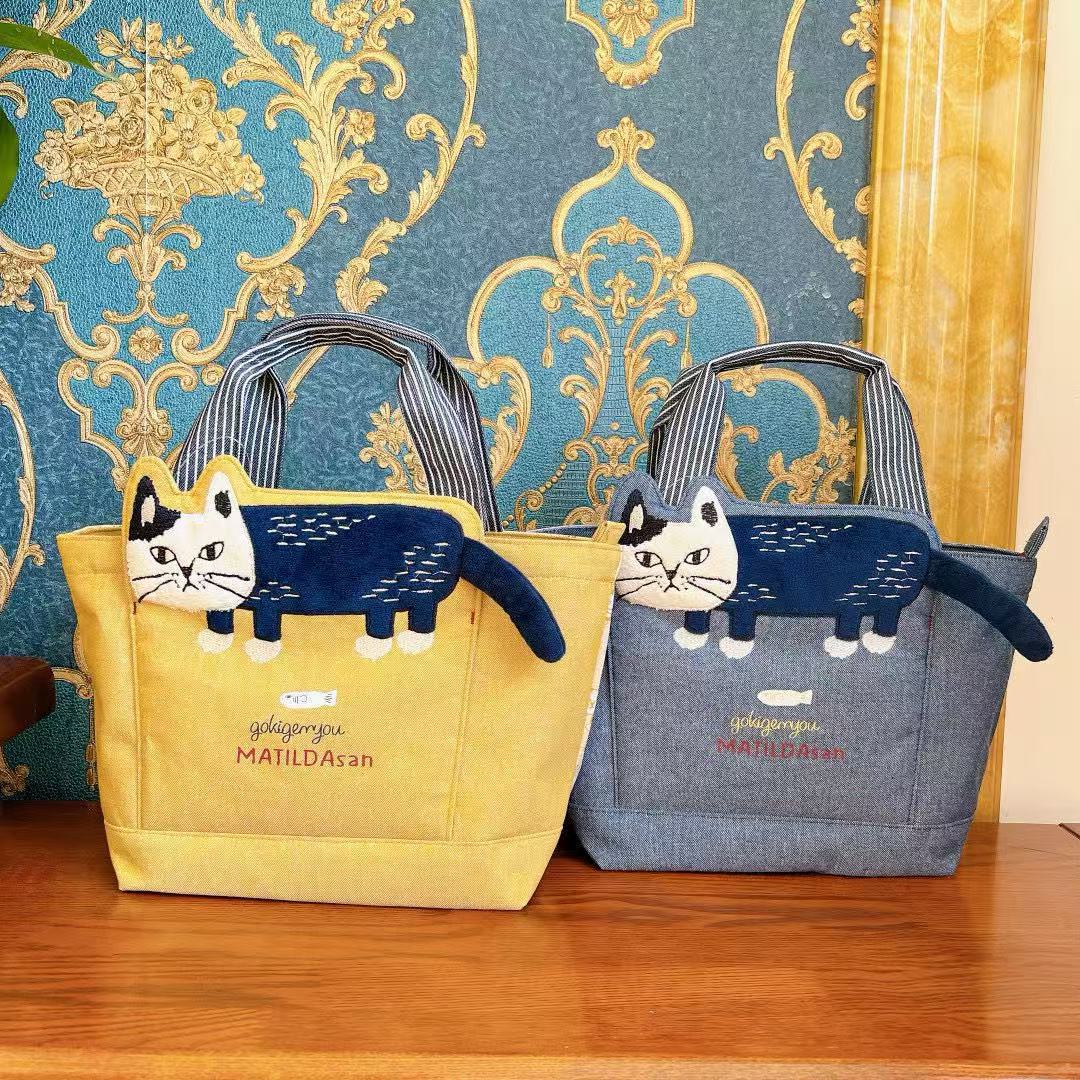 日本Kusuguru正片刺绣爬猫手提包手拎包布艺饭盒包逛街通勤包