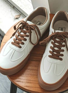 男士德训鞋夏季新款小众白色板鞋皮面美式休闲阿甘百搭复古小白鞋
