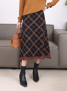 格子流苏半身裙秋冬2025新款复古松紧腰显瘦长裙大摆针织裙 21661