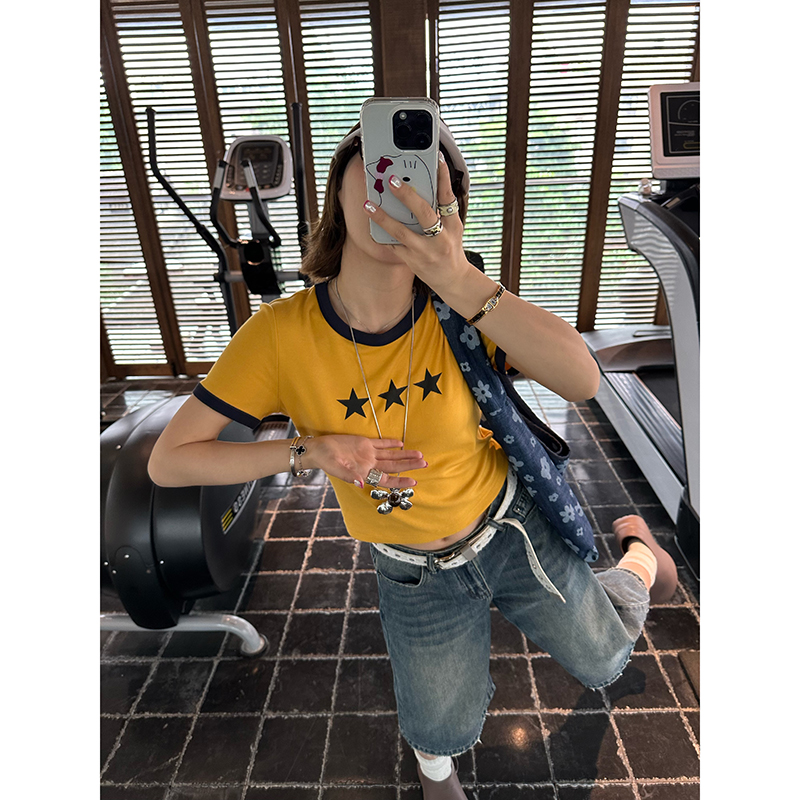 Our2时尚ins星星印花短袖2025夏季新款显瘦印花百搭设计感宽松T恤